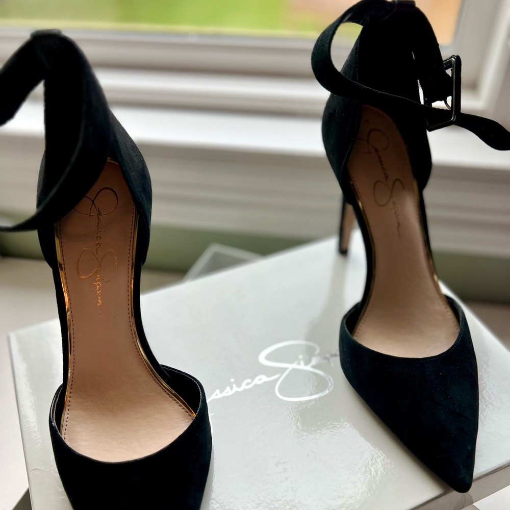 Jessica Simpson heels